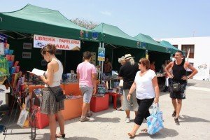 La Feria se celebró en la plaza del pueblo
