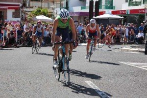 La prueba de triatlón se celebrará el próximo 15 de febrero en la localidad de Playa Blanca.  