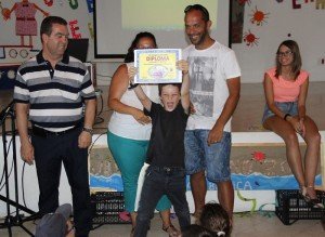 Niños y monitores recibieron diplomas.