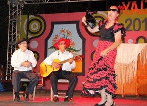 El público se divierte con el nuevo show de la tercera edad.