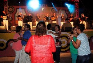 La Parranda Raíces presenta su último disco en las Fiestas de Remedios. 