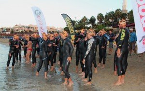 Ciento treinta nadadores aceptan el reto de alcanzar la costa de Fuerteventura, el sábado 18 de octubre, saliendo desde el sur de Lanzarote.