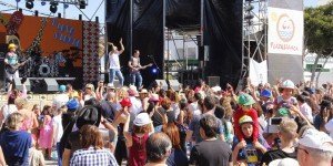 Apoteósico cierre de fiesta con el pueblo volcado en familia disfrutando a tope del Carnaval Infantil y Carnaval de Día.