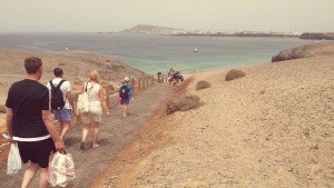 La intervención de Costas solicitada por Yaiza ofrece mayor seguridad y comodidad a vecinos y turistas que disfrutan del paraje sureño. 