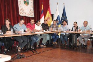 Gladys Acuña destaca que “la entrada en vigor del Plan General y la aprobación del proyecto de urbanización y compensación permitirán implantar equipamiento público, reordenar la zona y sacar de situación irregular las viviendas de vecinos afectados”.