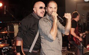 Salvapantallas y Boulevard actúan este miércoles, a las 21:00 horas, en la plaza del Carmen. El Ayuntamiento también  organiza por la tarde un animado pasacalle que inicia en la calle Limones. 