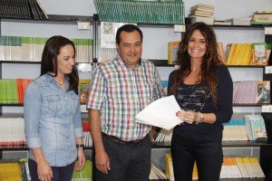 Servicios Sociales trabaja con alumnos de 3º a 6º  en  los colegios de Yaiza, Uga y Playa Blanca. Gladys Acuña destaca “el apoyo del programa al proceso académico y la ayuda al  crecimiento  personal de los chicos fomentando las buenas relaciones de grupo”.