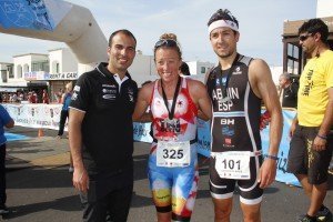 La categoría masculina se decidió al sprint y la británica  Bayliss dominó la categoría femenina de principio a fin.