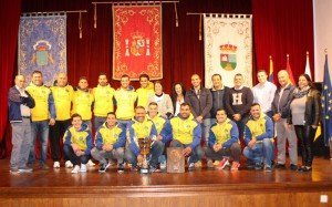 La ceremonia  presidida por Gladys Acuña se convierte en un homenaje al deporte vernáculo.