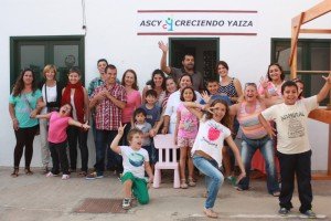 La Asociación con su labor de difusión en los centros educativos sureños. 