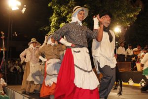 El sábado, día 3, a las 18.30 horas, será la Romería, y el domingo, 4, a las 12:30 horas, la luchada del Unión Sur Yaiza frente a un combinado insular. El jueves, día 8 de septiembre, Día Grande de las Fiestas en honor a Nuestra Señora de Los Remedios, se celebrará la Función Solemne y la Procesión y, posteriormente, la Gran Gala Los Remedios.